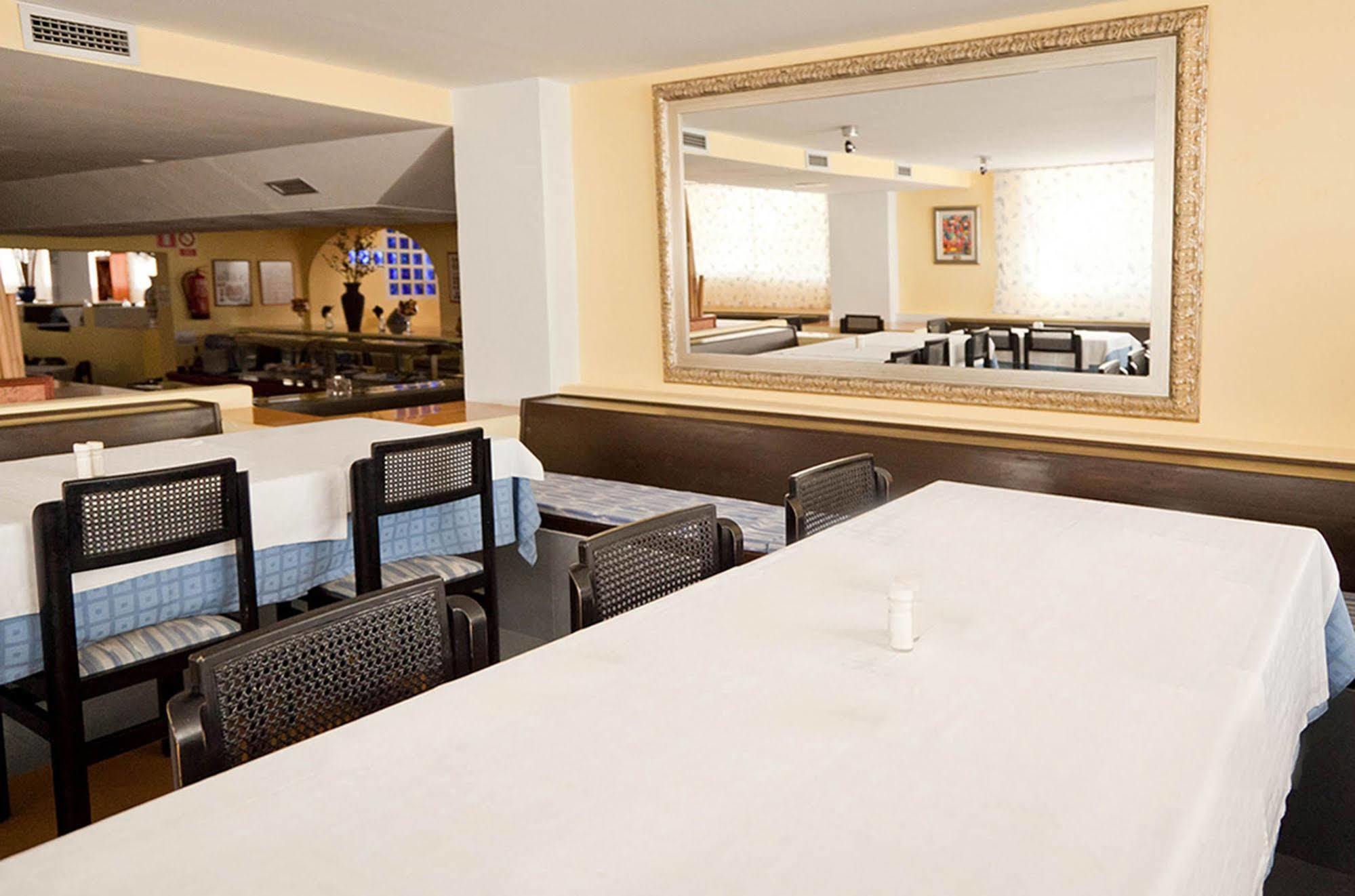 Hotel Vibra Isola - Adults Only Playa d'en Bossa Zewnętrze zdjęcie